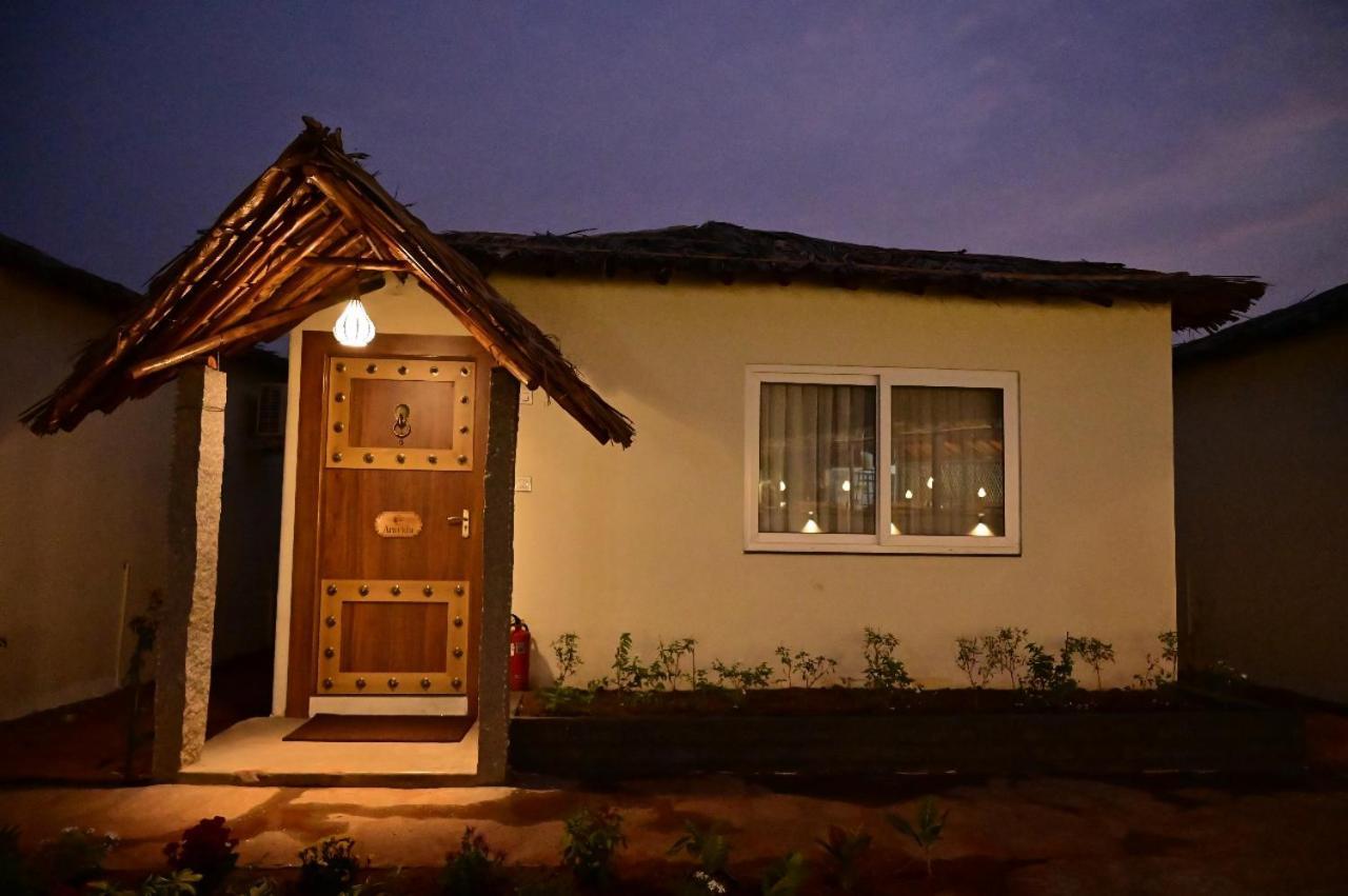 The Hampi Cafe Hotel Exterior photo